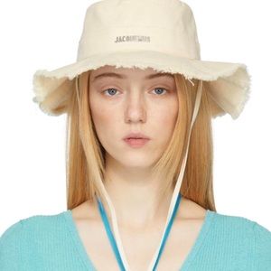 jacquemus Off-White La Montagne 'Le Bob Artichaut' Bucket Hat